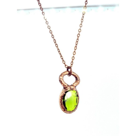 Green Crystal Necklace - Picture 3 of 12